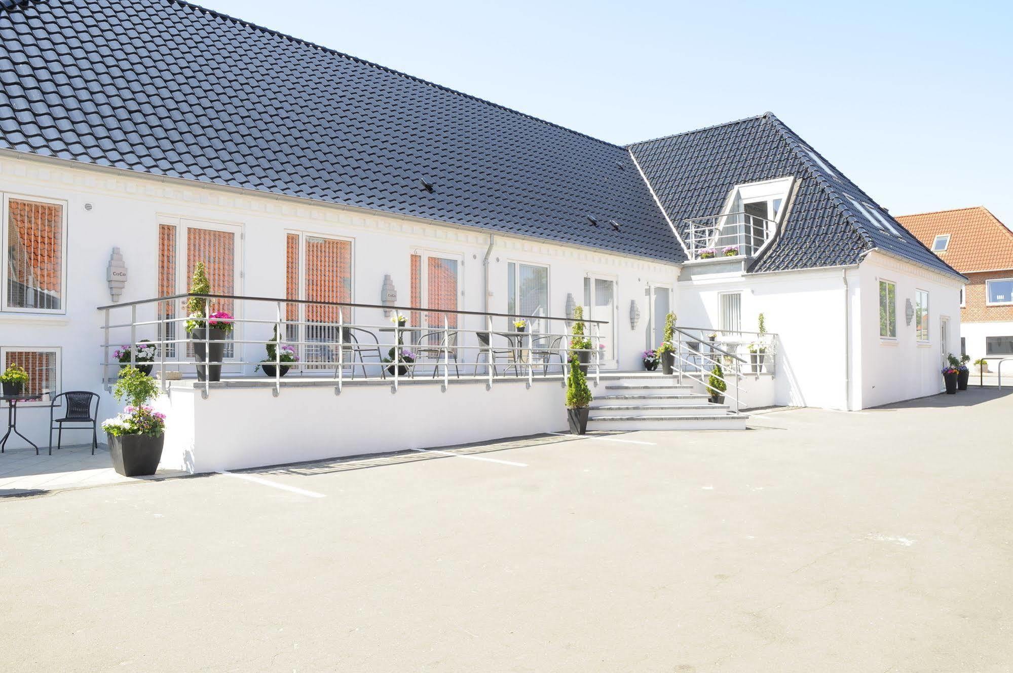 Hotel Coco Aps Есбер Екстериор снимка